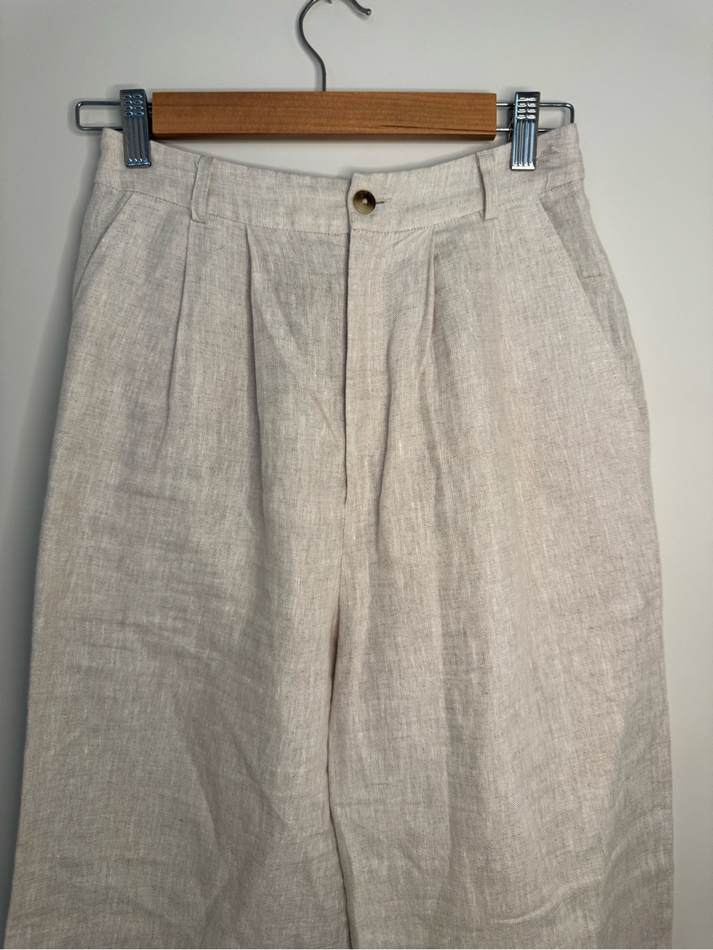 REFORMATION Mason Linen Trousers in Oatmeal 2 - Picture 3 of 11